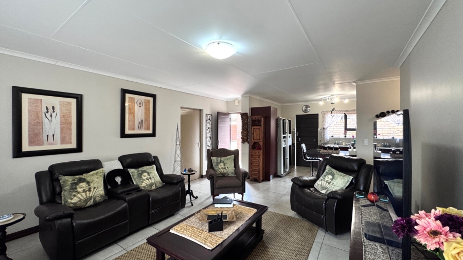 2 Bedroom Property for Sale in Olympus AH Gauteng