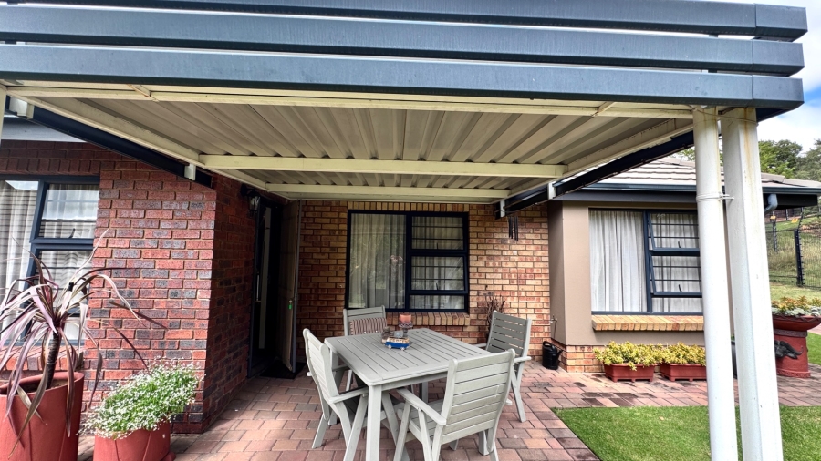 2 Bedroom Property for Sale in Olympus AH Gauteng