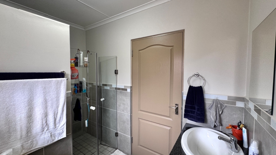 2 Bedroom Property for Sale in Olympus AH Gauteng