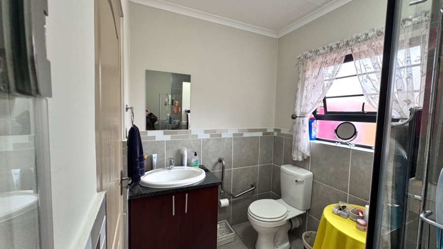 2 Bedroom Property for Sale in Olympus AH Gauteng