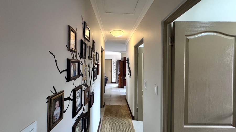 2 Bedroom Property for Sale in Olympus AH Gauteng