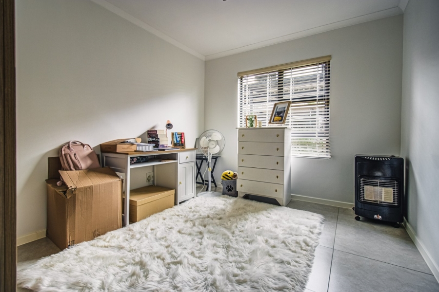 3 Bedroom Property for Sale in Longlake Gauteng
