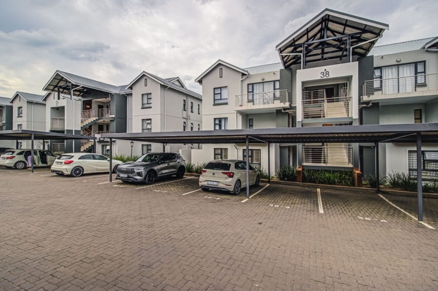 3 Bedroom Property for Sale in Longlake Gauteng