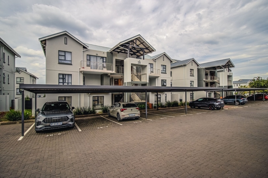 3 Bedroom Property for Sale in Longlake Gauteng