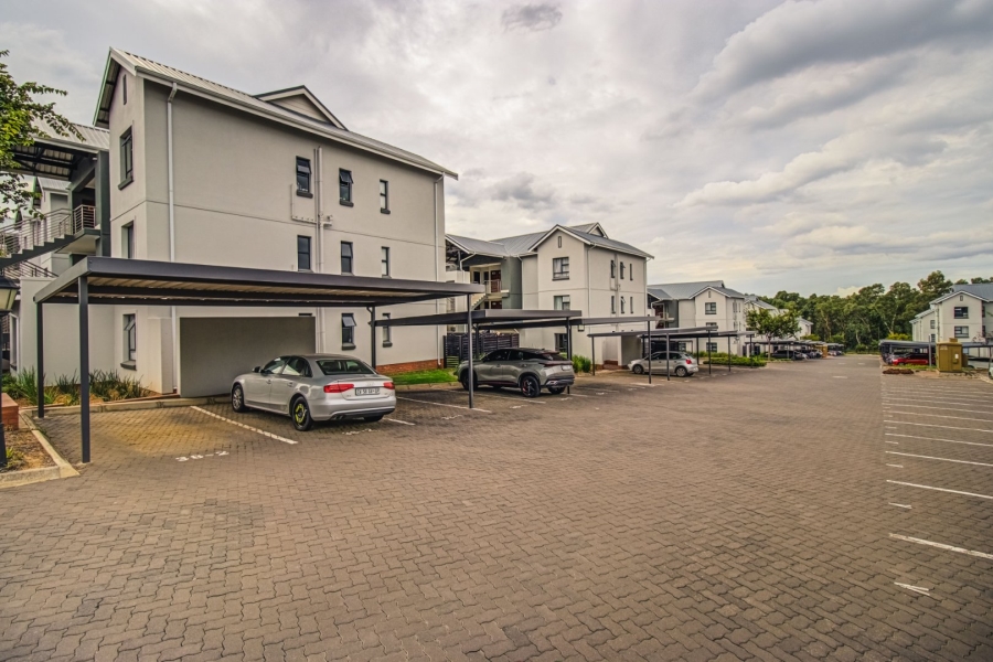 3 Bedroom Property for Sale in Longlake Gauteng