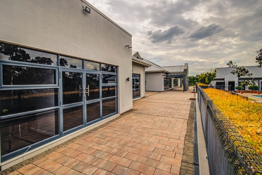 3 Bedroom Property for Sale in Longlake Gauteng