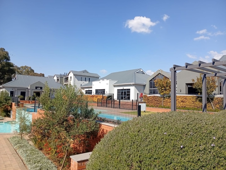 3 Bedroom Property for Sale in Longlake Gauteng