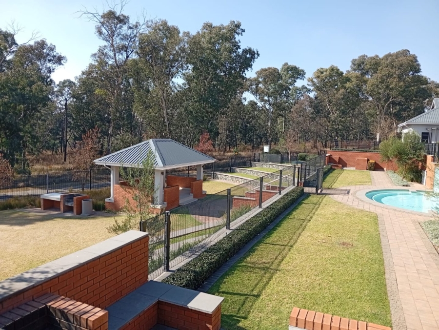 3 Bedroom Property for Sale in Longlake Gauteng