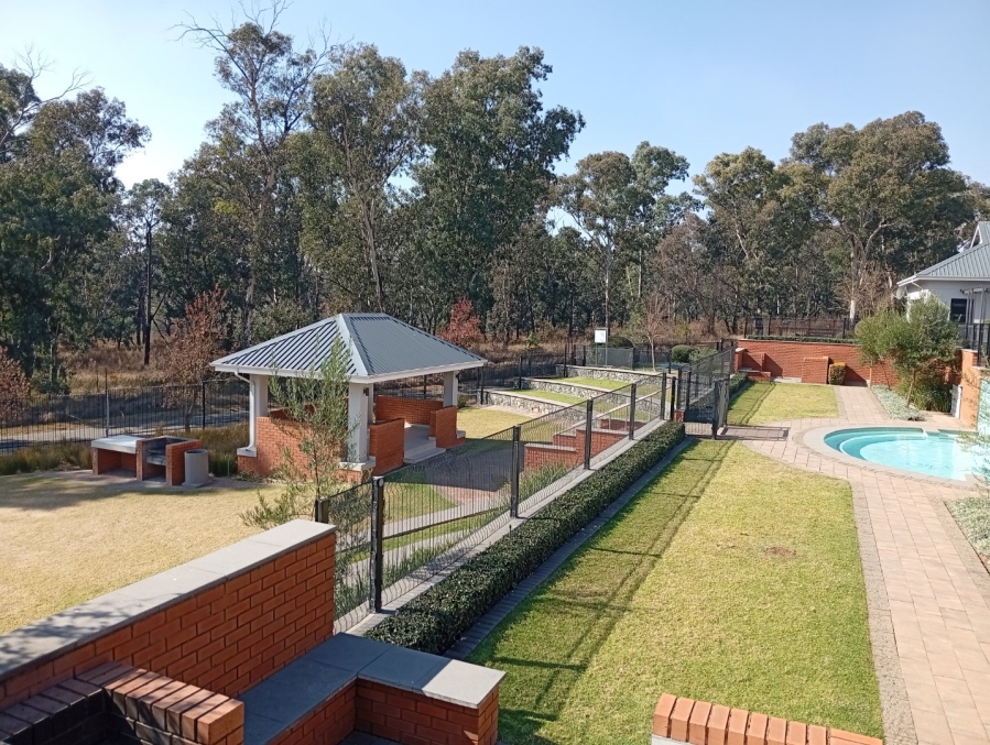 3 Bedroom Property for Sale in Longlake Gauteng