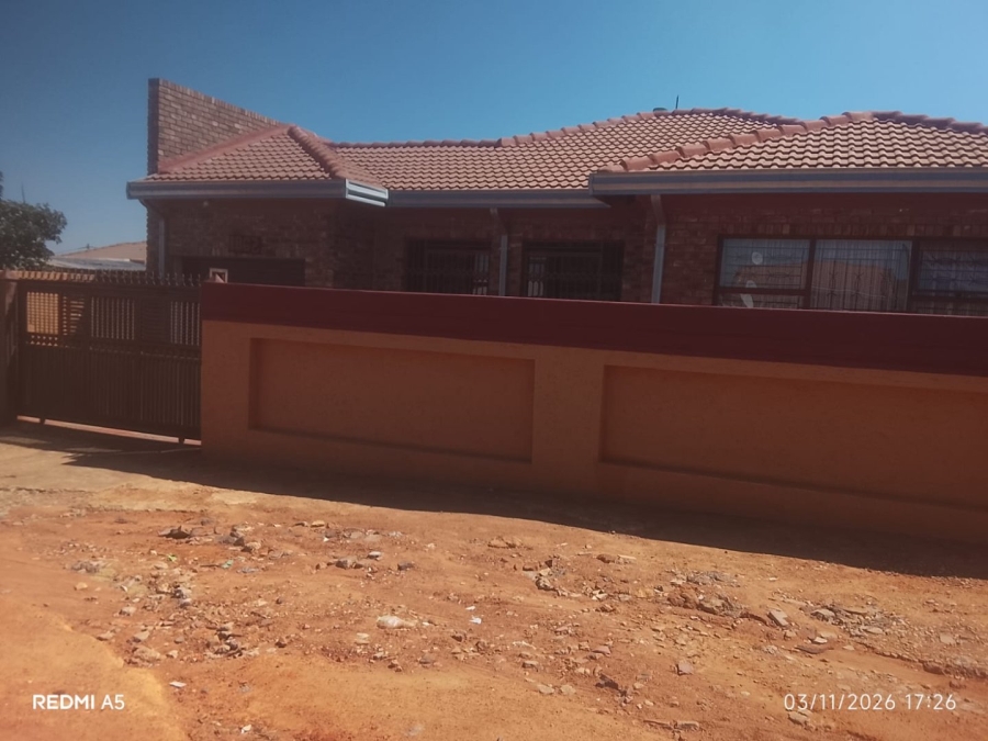 3 Bedroom Property for Sale in Soshanguve East Ext 3 Gauteng