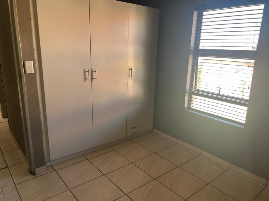 2 Bedroom Property for Sale in Groblerpark Gauteng