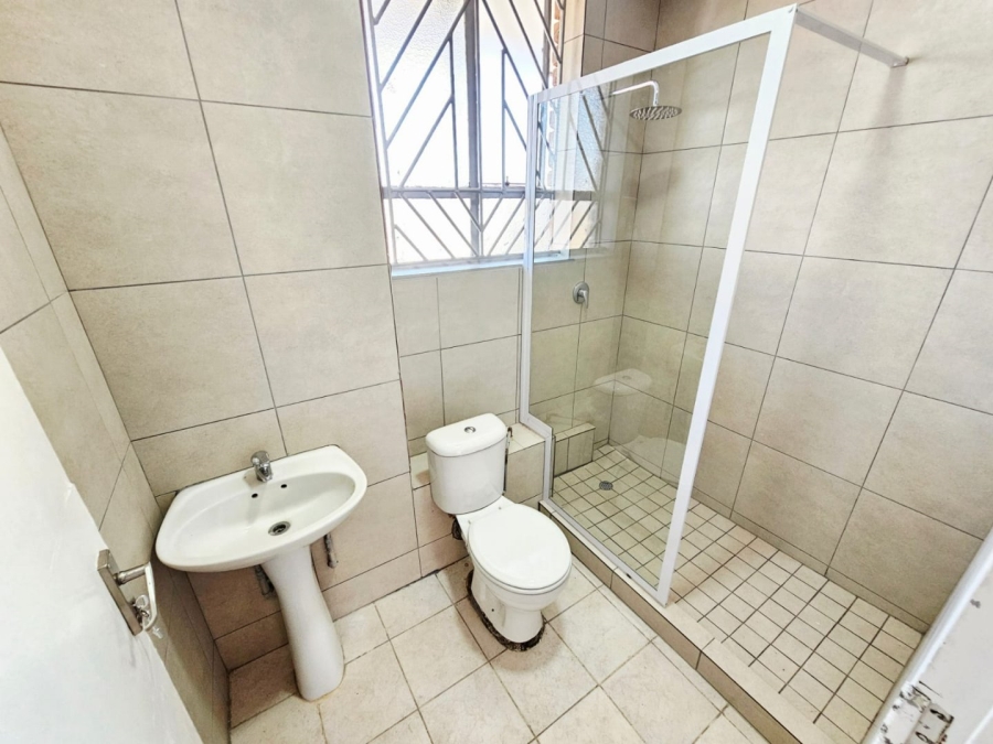 To Let 3 Bedroom Property for Rent in Laudium Gauteng