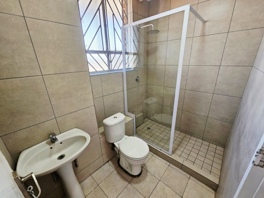 To Let 3 Bedroom Property for Rent in Laudium Gauteng