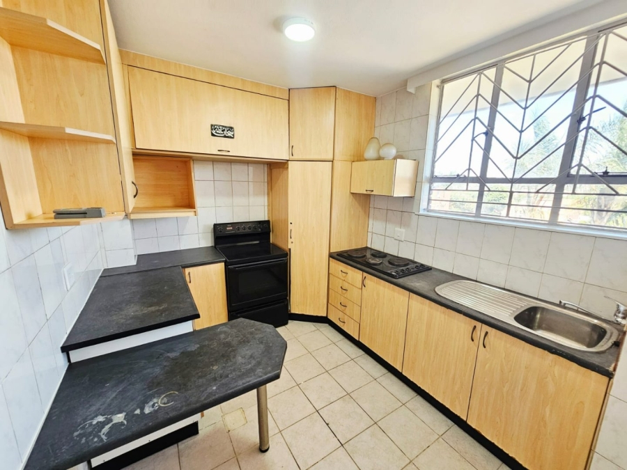 To Let 3 Bedroom Property for Rent in Laudium Gauteng
