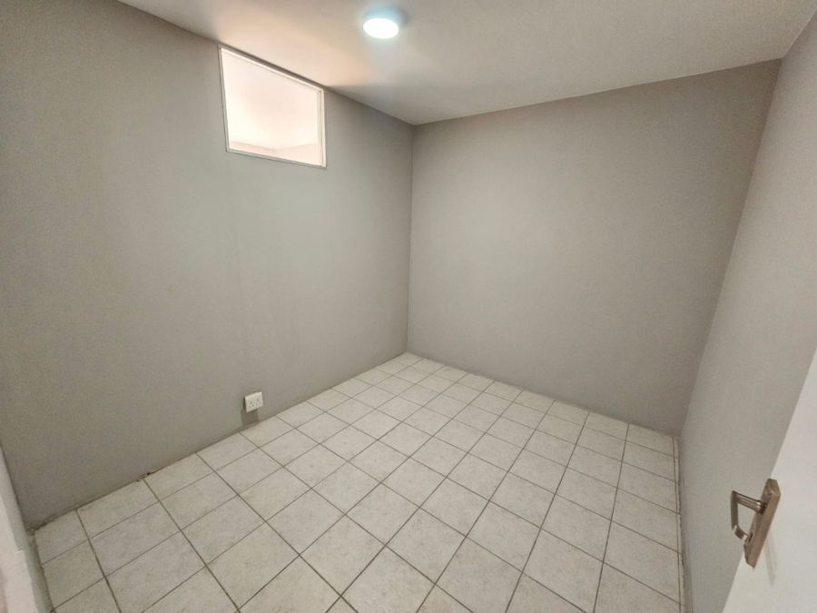 To Let 3 Bedroom Property for Rent in Laudium Gauteng