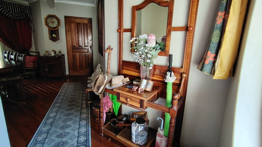 6 Bedroom Property for Sale in Eldoraigne Gauteng