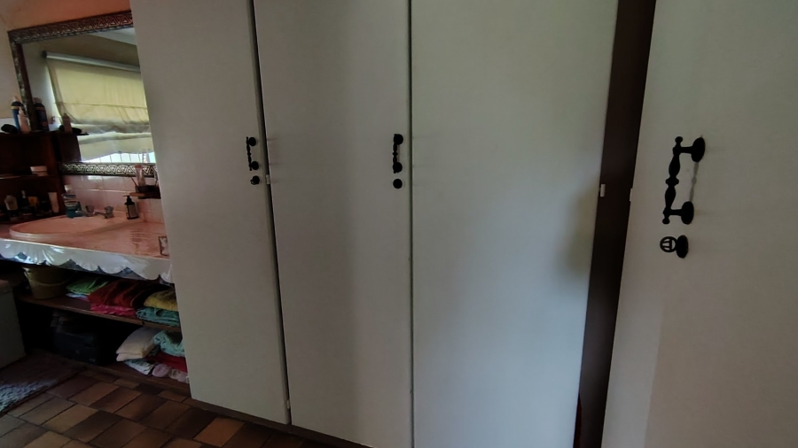 6 Bedroom Property for Sale in Eldoraigne Gauteng