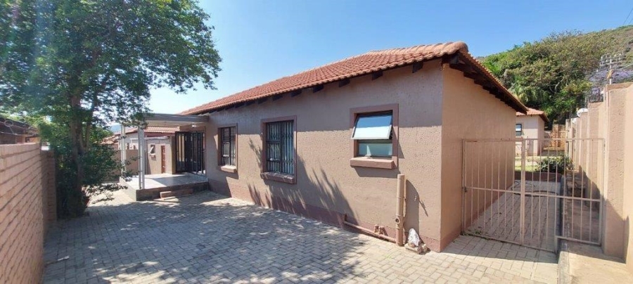 2 Bedroom Property for Sale in Pretoria West Gauteng