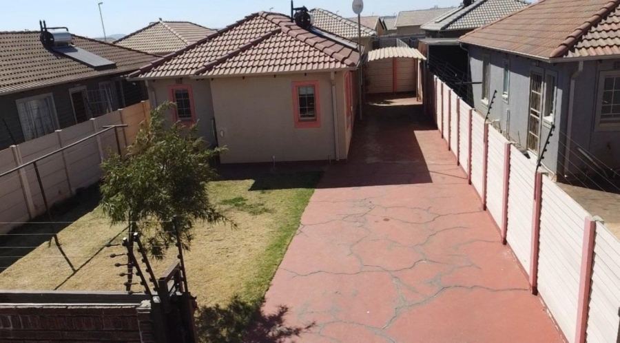 3 Bedroom Property for Sale in Sky City Gauteng