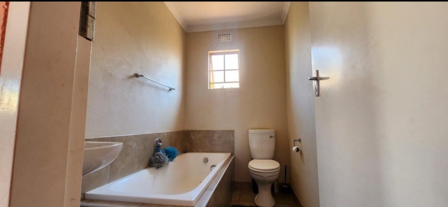 3 Bedroom Property for Sale in Sky City Gauteng
