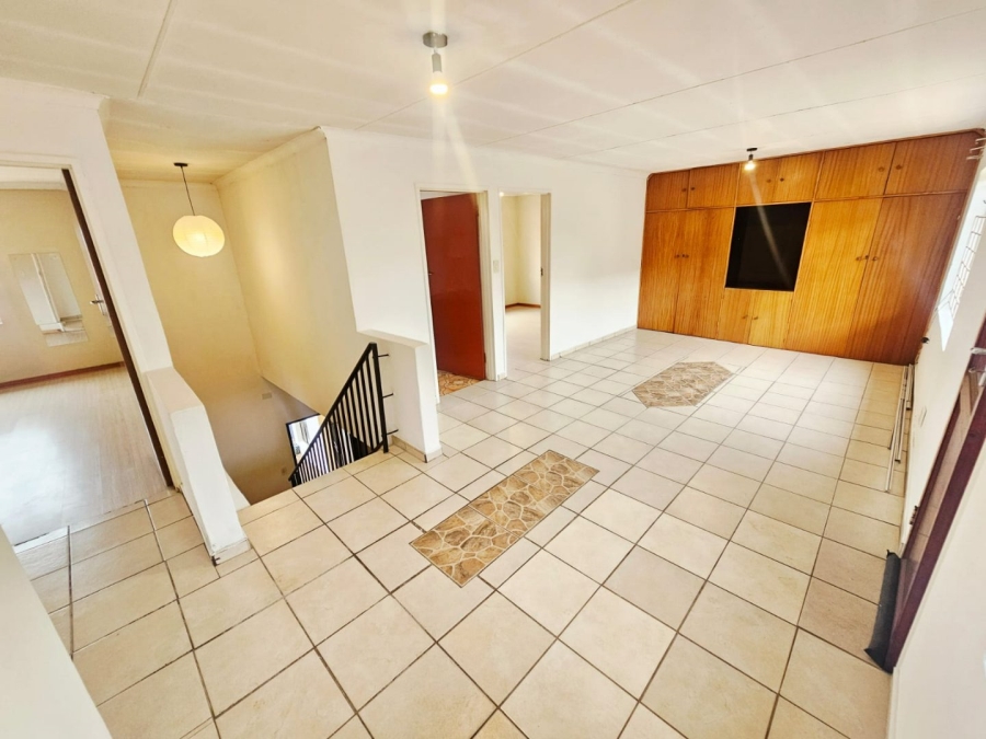 To Let 3 Bedroom Property for Rent in Laudium Gauteng