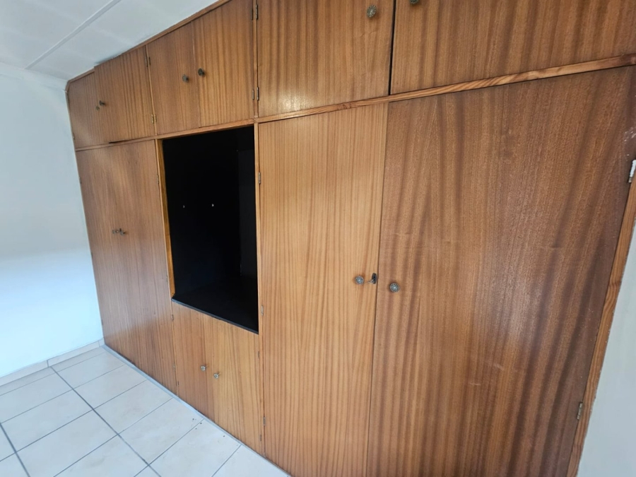 To Let 3 Bedroom Property for Rent in Laudium Gauteng