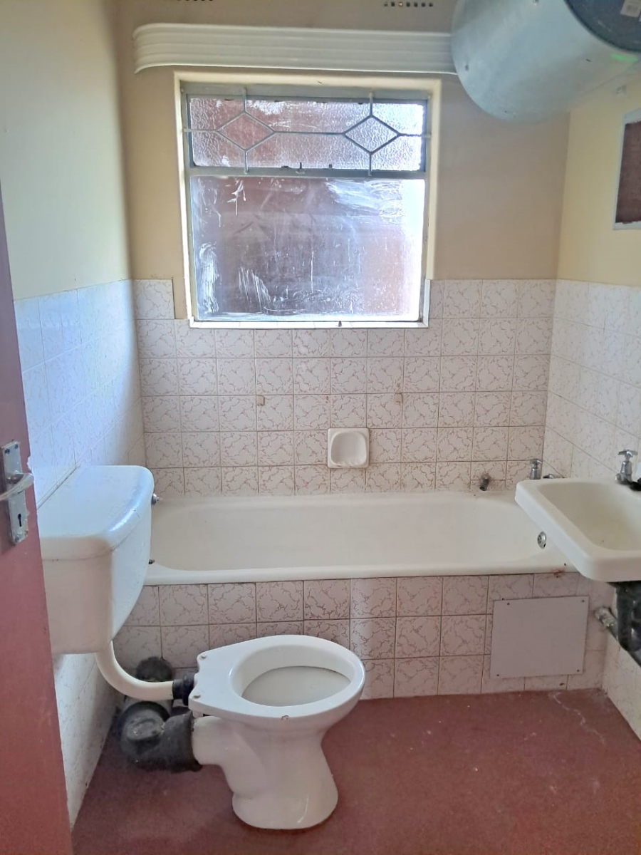 To Let  Bedroom Property for Rent in Dawnview Gauteng