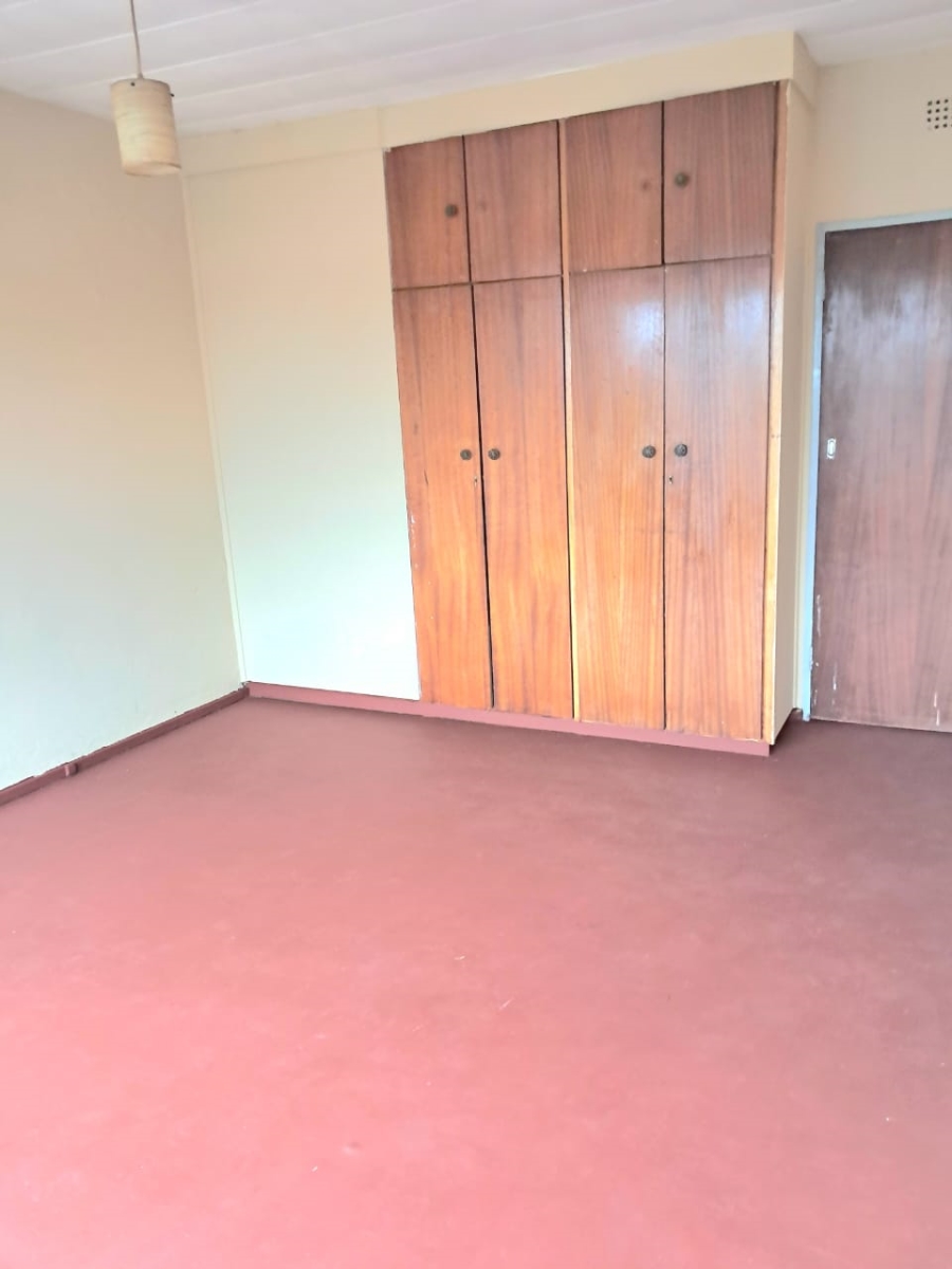To Let  Bedroom Property for Rent in Dawnview Gauteng