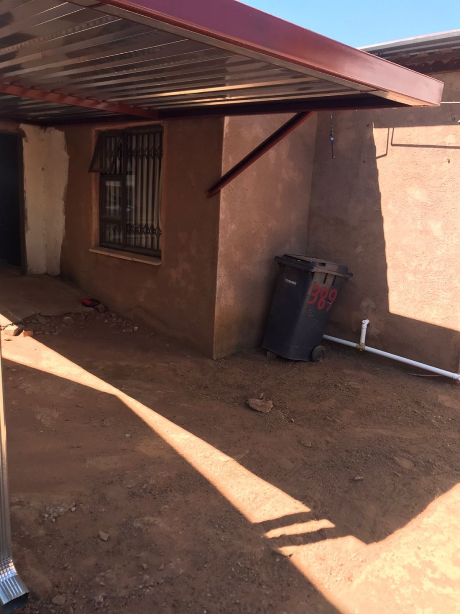 2 Bedroom Property for Sale in Soshanguve VV Gauteng