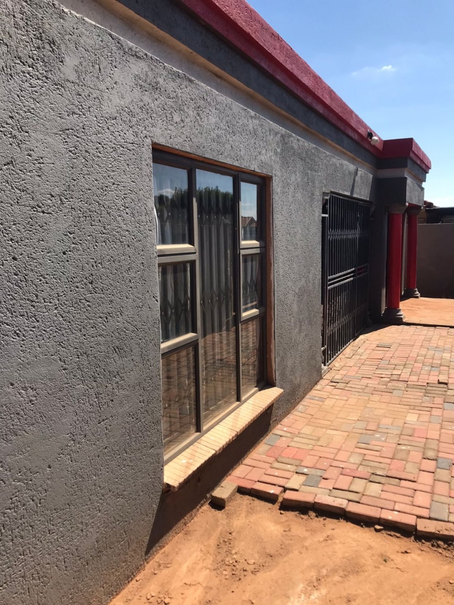 2 Bedroom Property for Sale in Soshanguve VV Gauteng