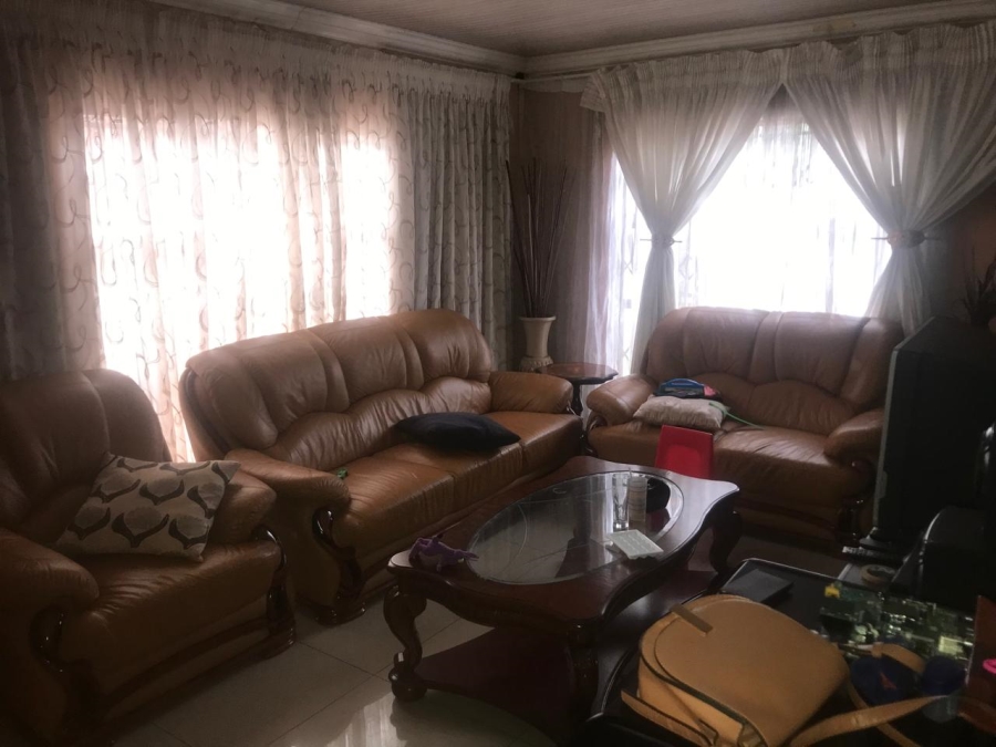 2 Bedroom Property for Sale in Soshanguve VV Gauteng
