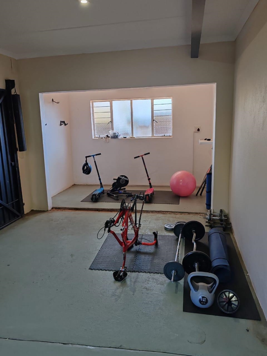 4 Bedroom Property for Sale in Annlin Gauteng