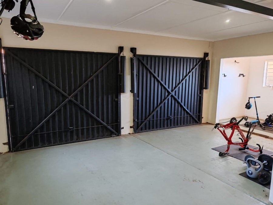 4 Bedroom Property for Sale in Annlin Gauteng