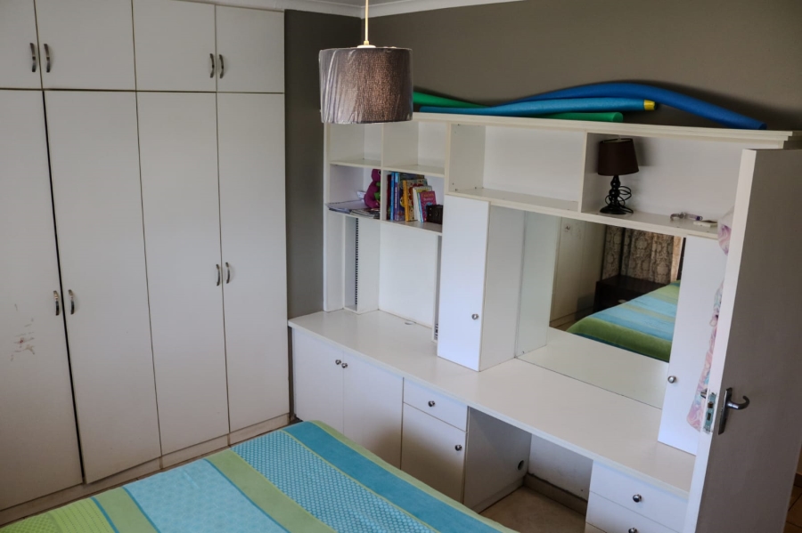 4 Bedroom Property for Sale in Annlin Gauteng