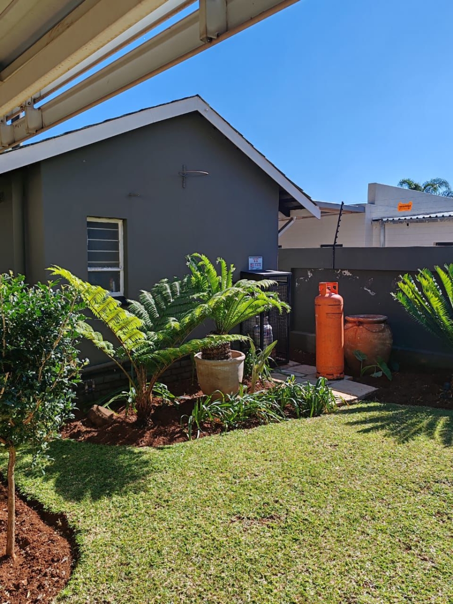 4 Bedroom Property for Sale in Annlin Gauteng