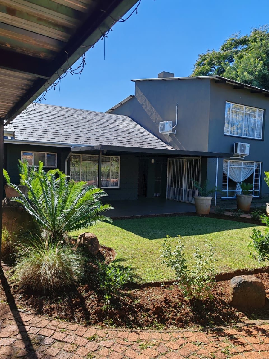 4 Bedroom Property for Sale in Annlin Gauteng