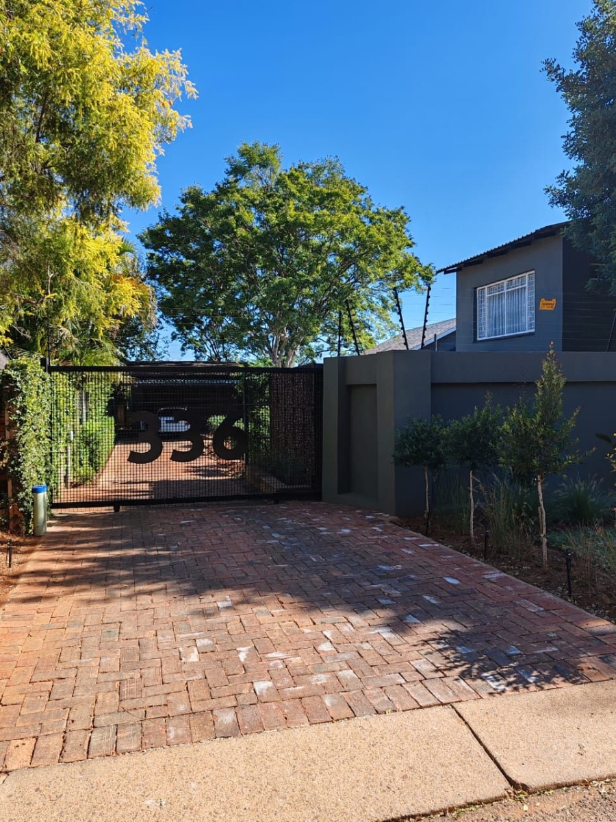 4 Bedroom Property for Sale in Annlin Gauteng