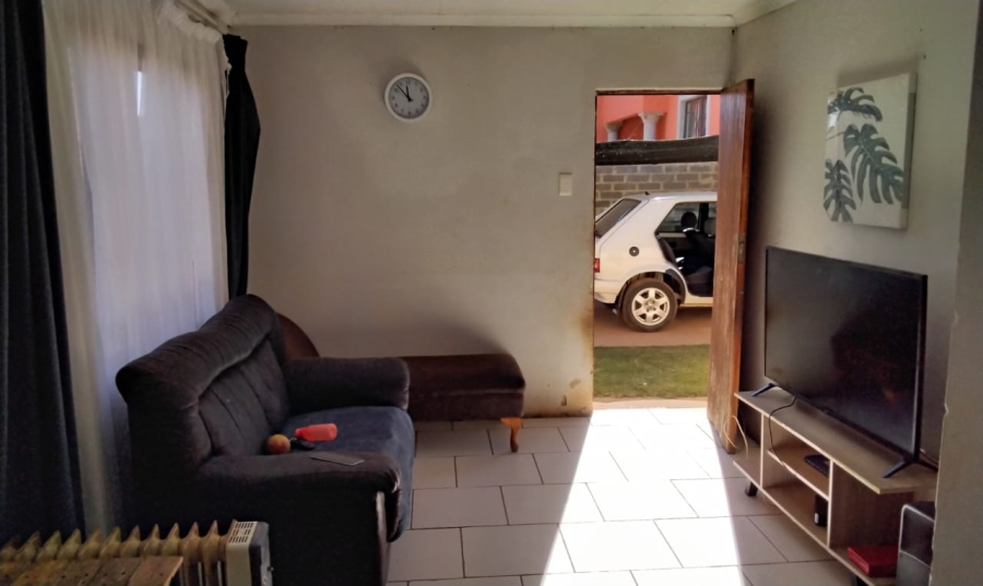 2 Bedroom Property for Sale in Lawley Gauteng