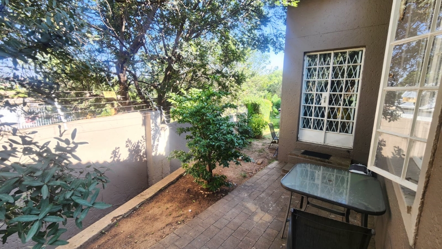 To Let 2 Bedroom Property for Rent in Bassonia Rock Gauteng