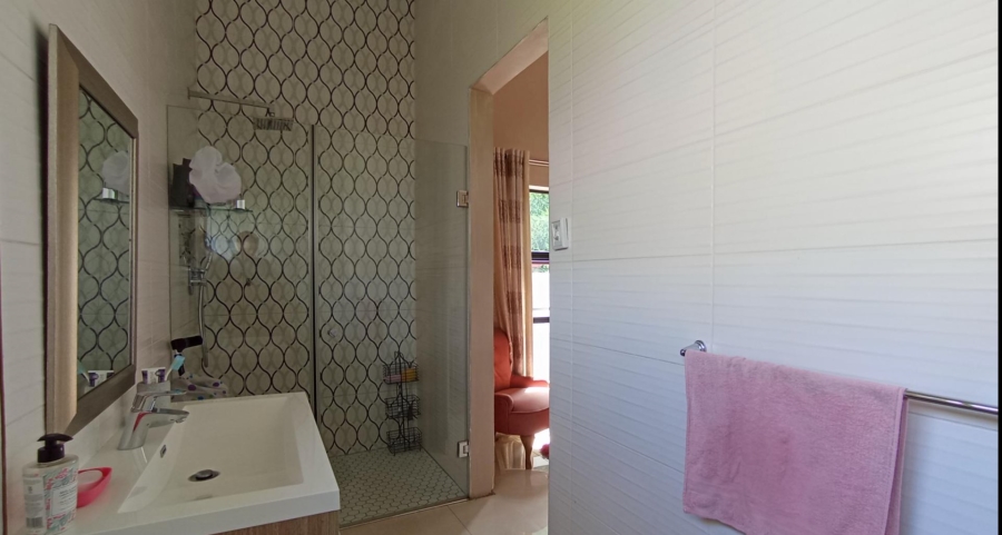 4 Bedroom Property for Sale in Copperleaf Estate Gauteng