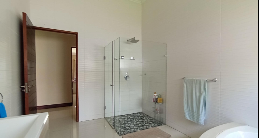 4 Bedroom Property for Sale in Copperleaf Estate Gauteng