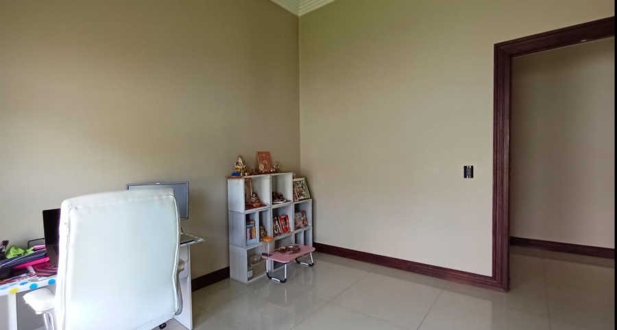 4 Bedroom Property for Sale in Copperleaf Estate Gauteng