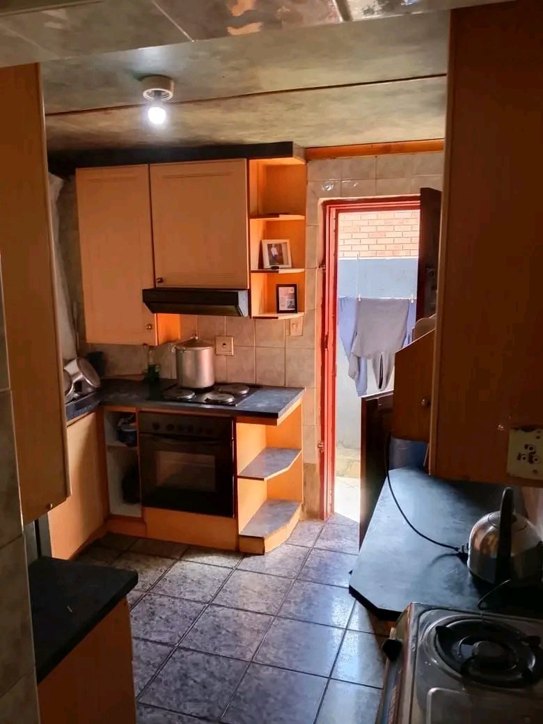 2 Bedroom Property for Sale in Tembisa Central Gauteng