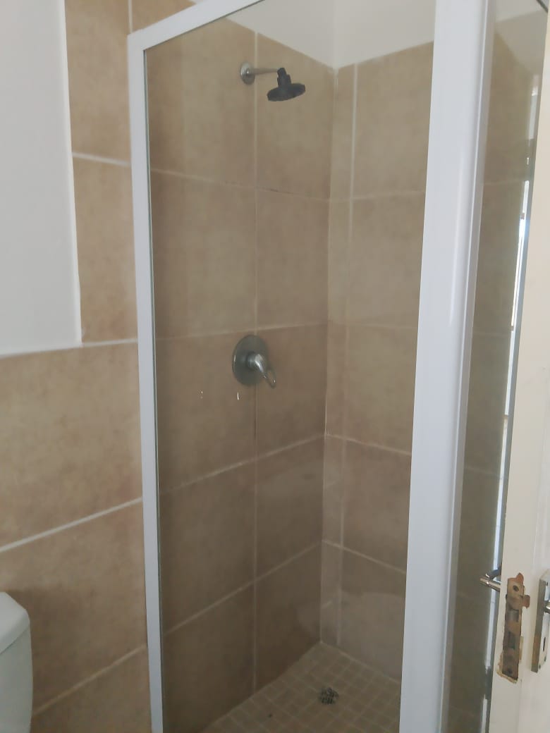 2 Bedroom Property for Sale in Heatherdale AH Gauteng