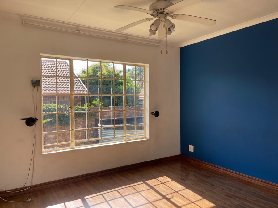 2 Bedroom Property for Sale in Amberfield Glen Gauteng