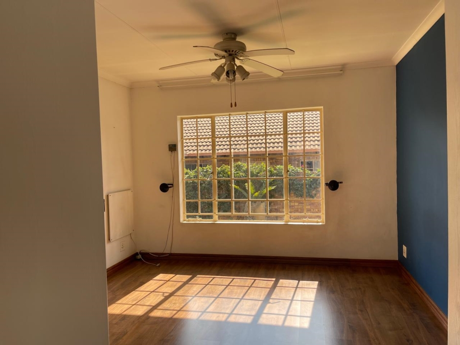 2 Bedroom Property for Sale in Amberfield Glen Gauteng