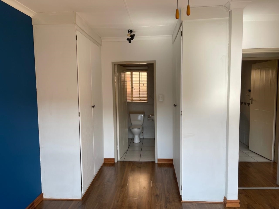 2 Bedroom Property for Sale in Amberfield Glen Gauteng