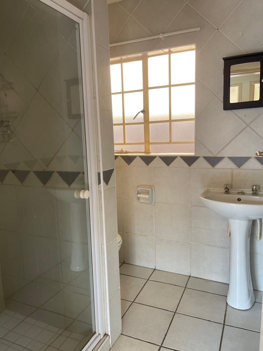 2 Bedroom Property for Sale in Amberfield Glen Gauteng