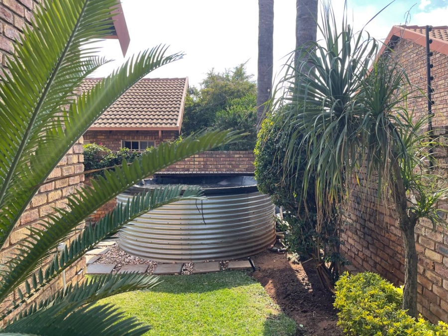 2 Bedroom Property for Sale in Amberfield Glen Gauteng