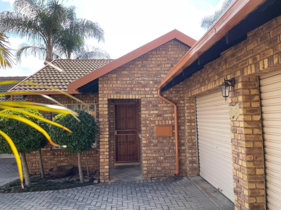 2 Bedroom Property for Sale in Amberfield Glen Gauteng